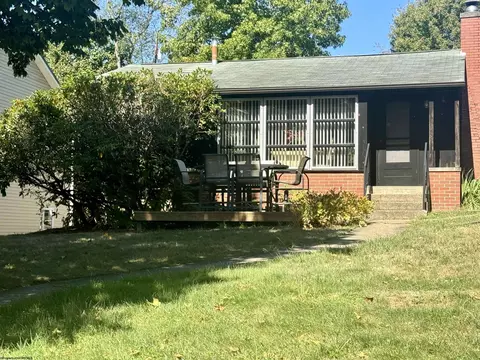 456 Maple Lake Rd, Bridgeport, WV 26330