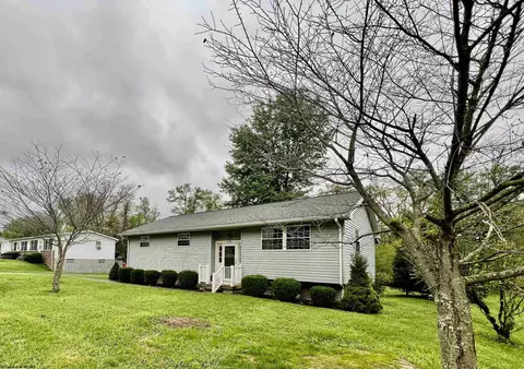 533 Broadway Ave, Bridgeport, WV 26330