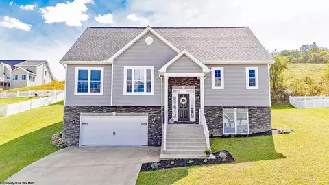 611 Hayfield St, Morgantown, WV 26508