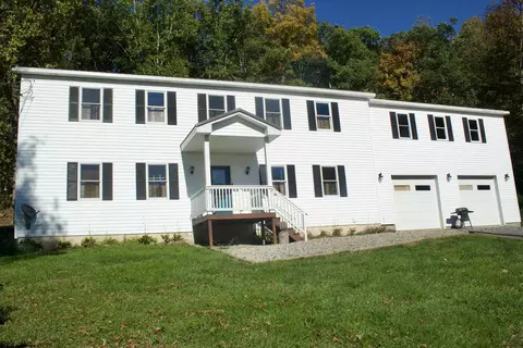 10866 N Mountaineer Hwy, Newburg, WV 26410