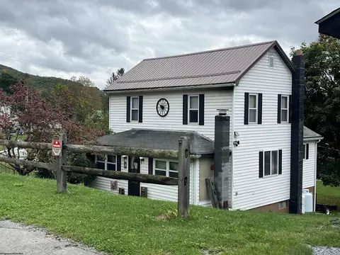 5652 Staunton Parkersburg Tpke, Bartow, WV 24920