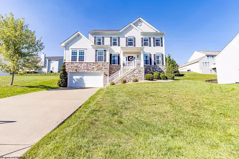 304 Dairy Ln, Morgantown, WV 26508