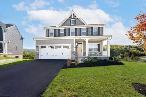 225 Falling Water Ln, Morgantown, WV 26508