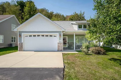 8 Turtle Creek Dr, Morgantown, WV 26508