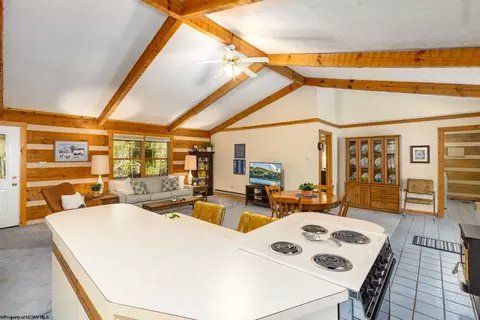 Kitchen - 199 Aster Cir, Terra Alta, WV 26764 photo 1 of 5