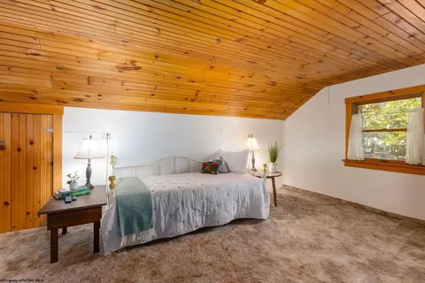 Bedroom - 199 Aster Cir, Terra Alta, WV 26764 photo 9 of 9