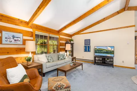 Living - 199 Aster Cir, Terra Alta, WV 26764 photo 2 of 3