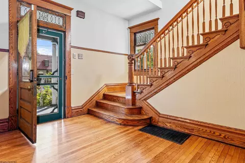 236 Park St, Morgantown, WV 26501 photo 2