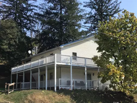 120 Water St, Salem, WV 26426