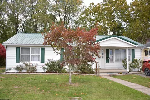 13 Gate St, Buckhannon, WV 26201