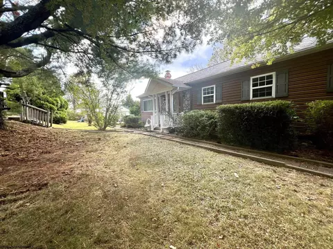 1651 Big Tree Dr, Fairmont, WV 26554