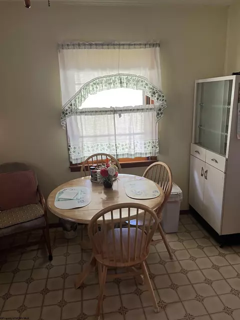 Dining - 605 Warrior Fork Rd, Mannington, WV 26582 photo 1 of 1