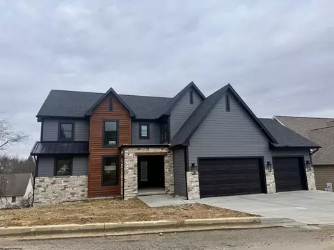 136 Southwind Cir, Morgantown, WV 26508