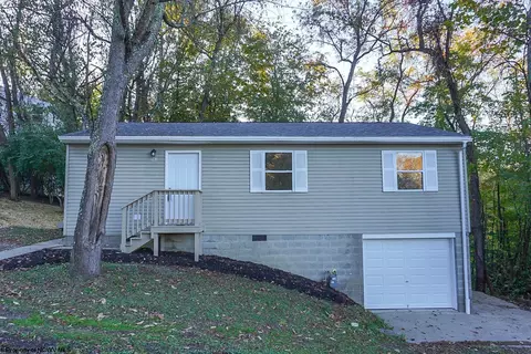 103 Skemp Ave, Morgantown, WV 26505