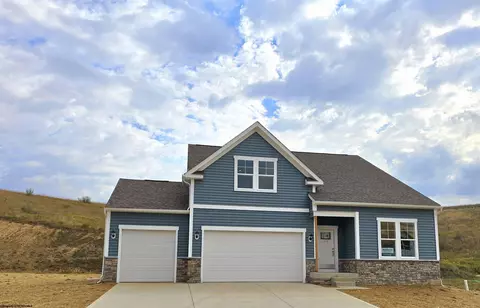 373 Lexington Cir #ASPEN, Bridgeport, WV 26330