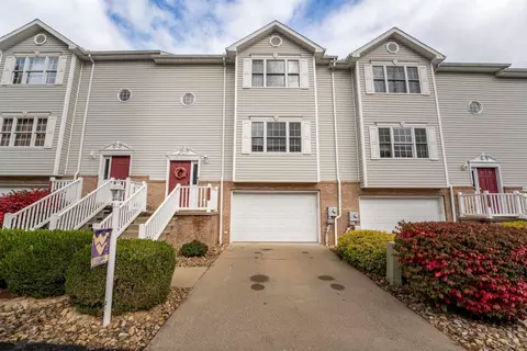 114 New Castle Dr, Morgantown, WV 26508