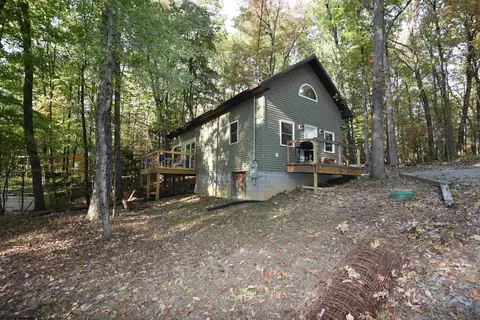 68 Lake Dr, Buckhannon, WV 26201