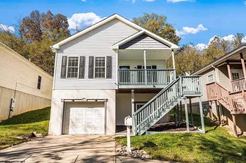 1093 Sabraton Ave, Morgantown, WV 26505