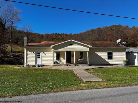 600 Statler Run Rd, Fairview, WV 26570