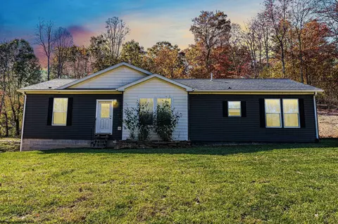 695 Green Valley Rd, Buckhannon, WV 26201
