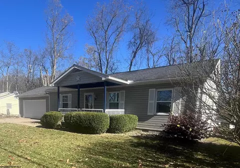 18 Overlook Dr, Bridgeport, WV 26330