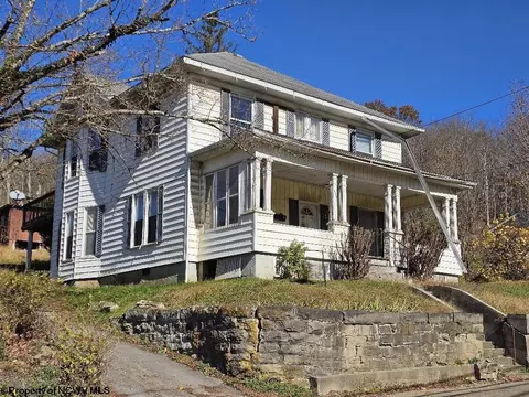 193 E Main St, Salem, WV 26426