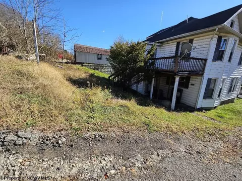 Exterior - 193 E Main St, Salem, WV 26426 photo 3 of 6