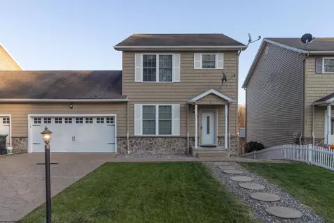21 Hall Valley Ct, Bridgeport, WV 26330