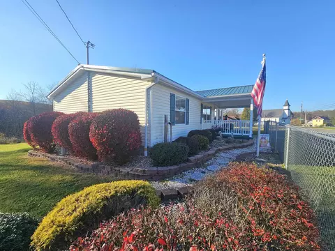 969 Montana Rd, Fairmont, WV 26554