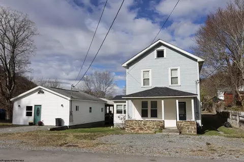 106 Fifth St, Hambleton, WV 26269