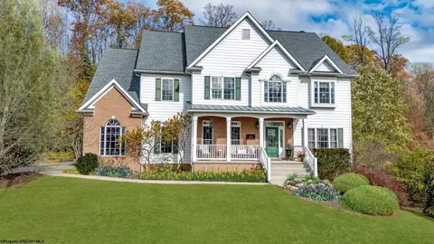 4018 Greystone Dr, Morgantown, WV 26508