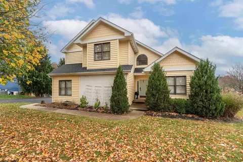 147 Lamplighter Dr, Morgantown, WV 26508