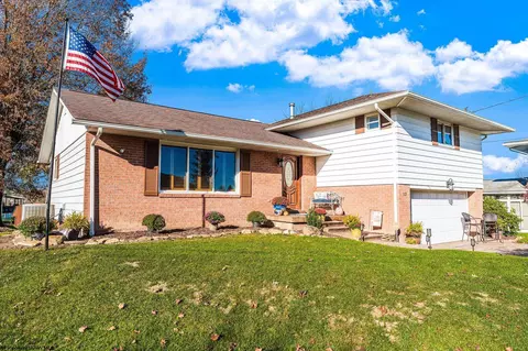 113 Golf Dr, Fairmont, WV 26554
