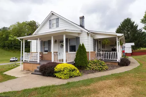 1508 Suds Run Rd, Mount Clare, WV 26408