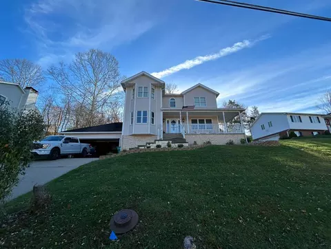 142 Sherwood Rd, Bridgeport, WV 26330