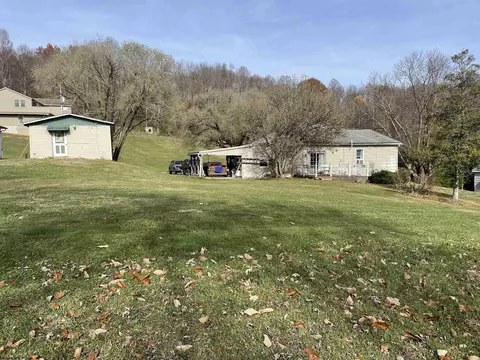 248 Thorn Stop Cir, Clarksburg, WV 26301