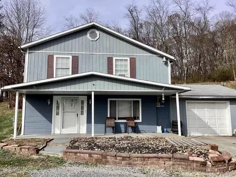 21 Shumiloff Ln, Morgantown, WV 26501
