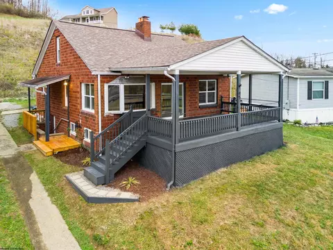 45 Opal Dr, Fairmont, WV 26554