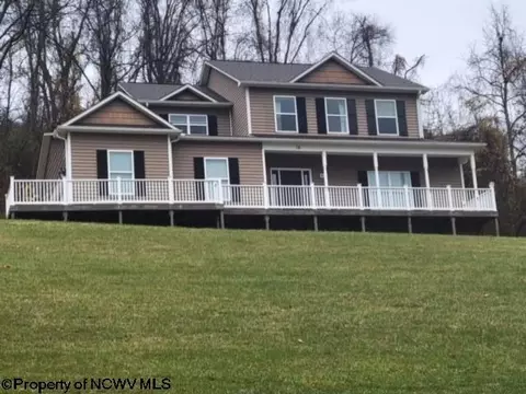 18 Legend Dr, Bridgeport, WV 26330