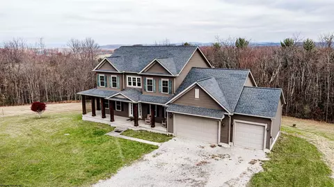 310 Hilltop Dr, Bruceton Mills, WV 26525
