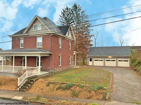 128 Grandview Ave, Morgantown, WV 26501