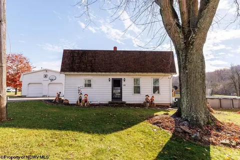 80 Sheldon Ave, Fairchance, PA 15436