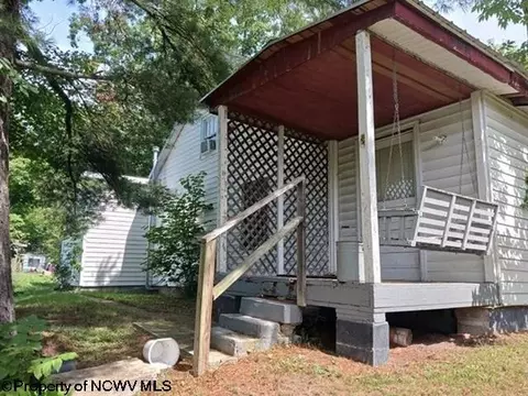 50 Mayberry Dr, Moorefield, WV 26836