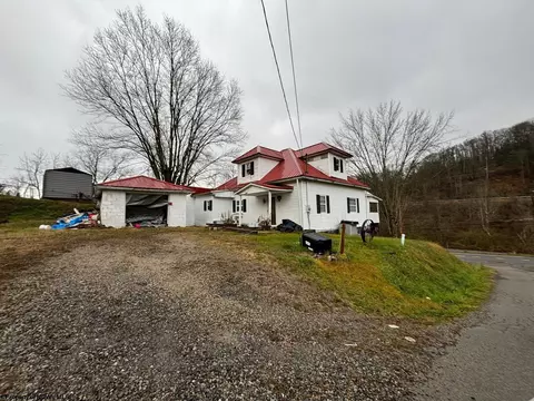 24 Elizabeth St, Clarksburg, WV 26301