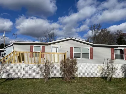 110 Mcgary Ave, Weston, WV 26452