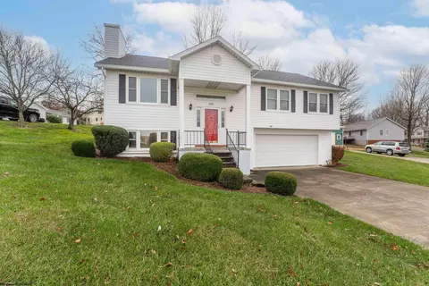 1088 Brookings Dr, Morgantown, WV 26508