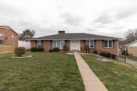 110 Village Dr, Bridgeport, WV 26330