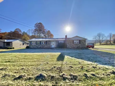 366 Maple Ln, Elkins, WV 26241