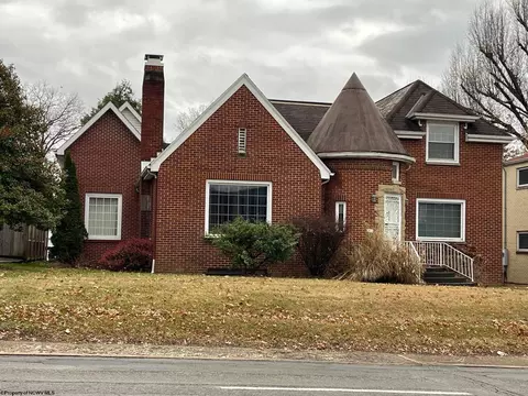 503 E Main St, Clarksburg, WV 26301