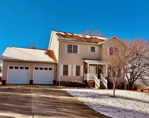 1032 Imperial Dr, Morgantown, WV 26508